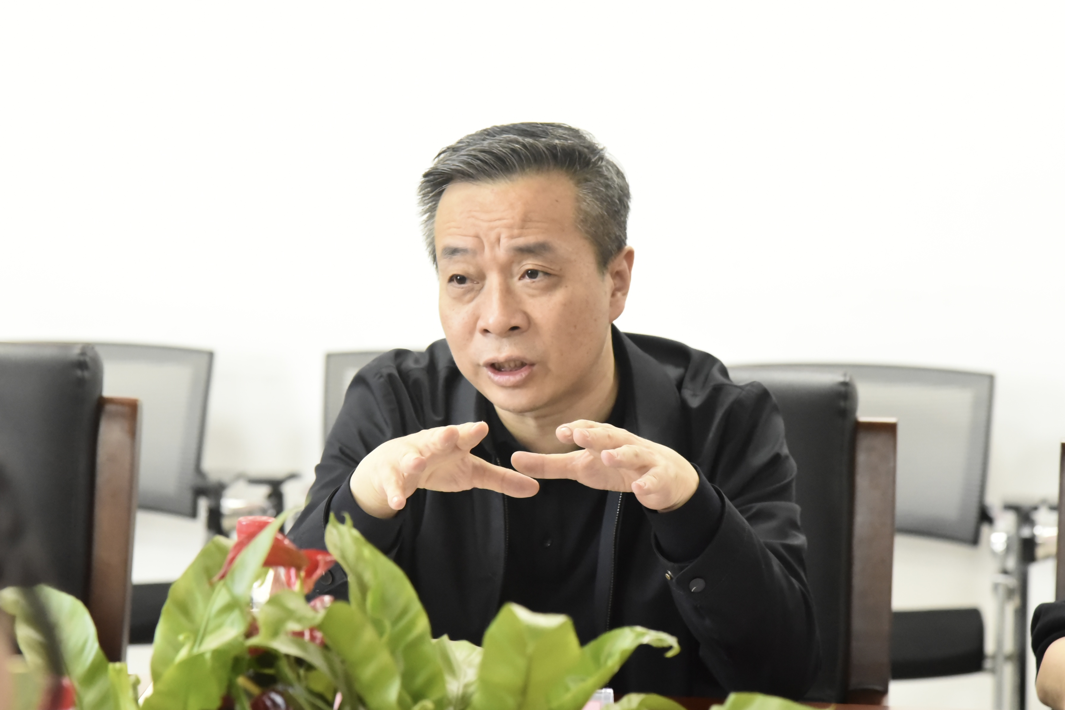 图1-康震副校长一行赴beat365亚洲体育在线官网开展科研工作调研.JPG