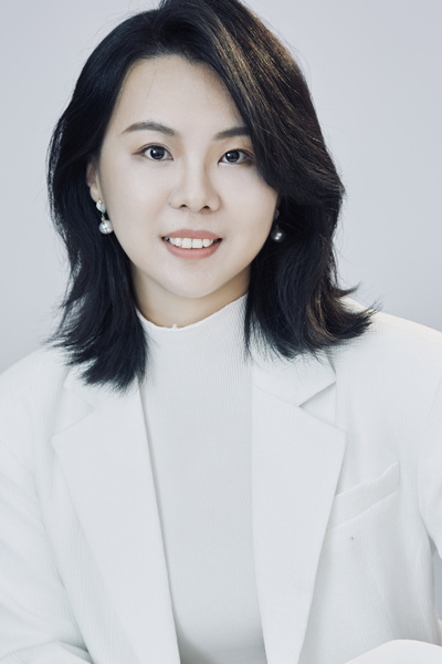 谢雅卿-400x600-20241030.jpg