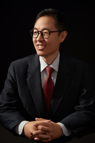 王德亮-400x600-20241028.jpg